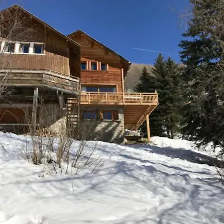 D'une A A 185 M Des Pistes Avec Terrasse Amenagee Et Wifi Appartement